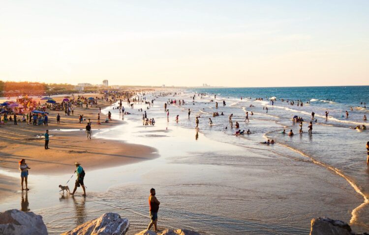 Visitan de 2.8 millones de personas playas tamaulipecas en vacaciones de abril