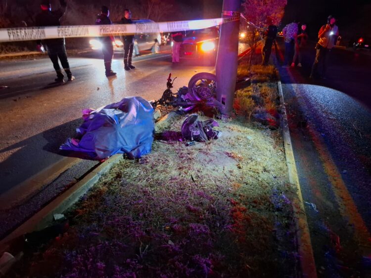 Muere otro joven motociclista en libramiento frente a Fracc. “Marte R. Gómez” de Victoria