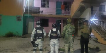 Realizan cateo en Reynosa por desmantelamiento de auto robado y acopio de armas