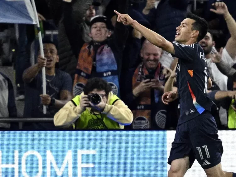 ‘Chucky’ Lozano se estrena como goleador en la MLS