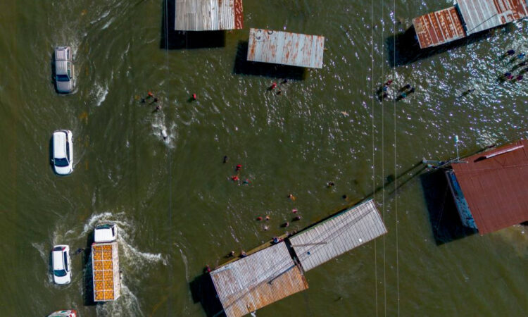 Lluvias en Ecuador dejan 22 muertos y más de 123 mil afectados