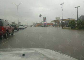 Lluvias causan severos encharcamientos en Matamoros,Tamaulipas