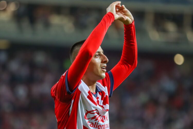 Cruz Azul pagaría 7.5 mdd por Roberto “Piojo” Alvarado