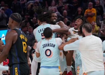 Los Warriors atraviesa su peor momento: Harrison Barnes les amarga la fiesta