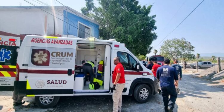 Albañil cae de cuatro metros de altura y vive para contarlo