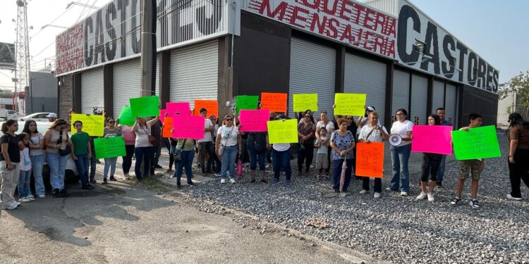 Exigen justicia por Kevin, niño atropellado por camión de la empresa Castores