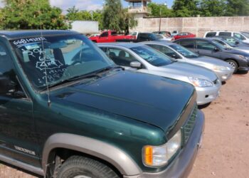 Regularización de autos “chocolate” frena las ventas de seminuevos en México