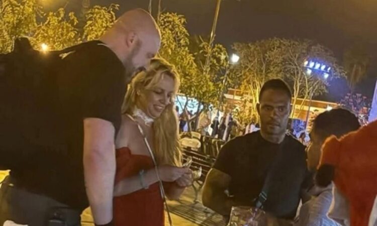 Britney Spears pasea en Baja California Sur