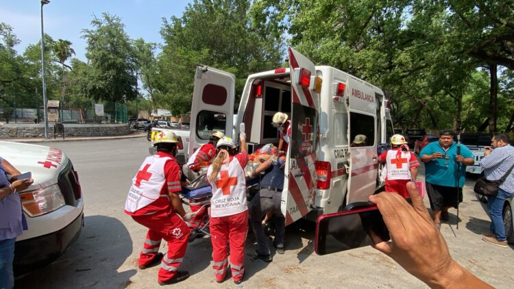 Cae albañil de obra en Colegio Repiso