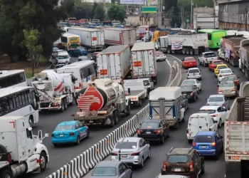 Diálogo evita bloqueos de transportistas este 2 de abril
