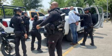 Detiene Guardia Estatal a delegado del IMSS