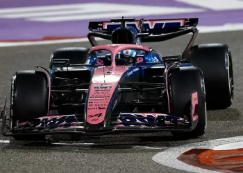 Pierre Gasly brilla en la práctica 1 del GP de Arabia Saudita 2025