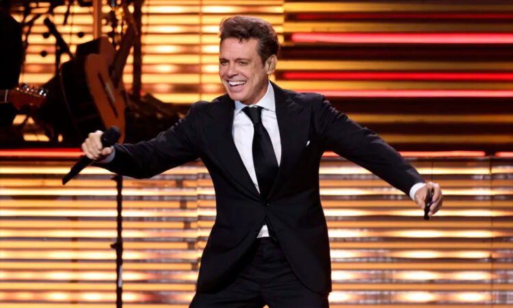 Luis Miguel brilla a sus 55 Años: Un Ícono que sigue rompiendo récords