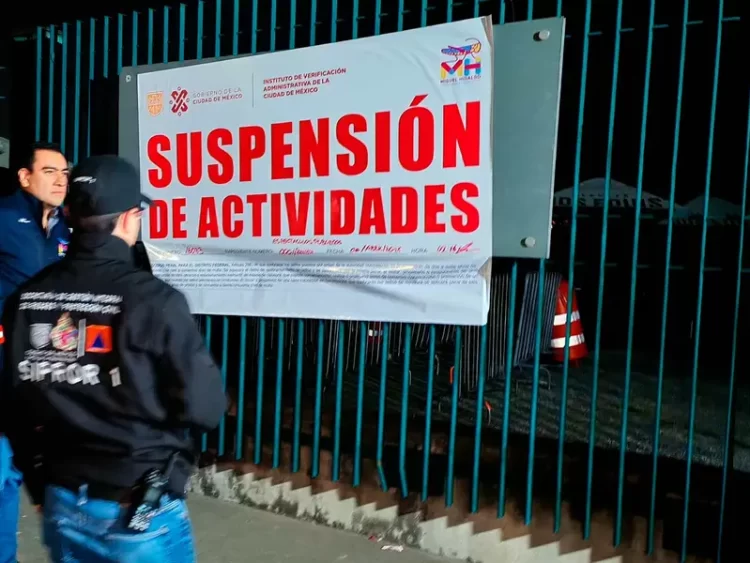 Tras la tragedia, amanece con sellos de suspensión Parque Bicentenario de CDMX