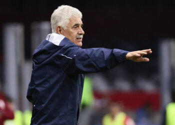 ¡Sin filtro! Tuca Ferretti se burla del América tras su eliminación en Concacaf