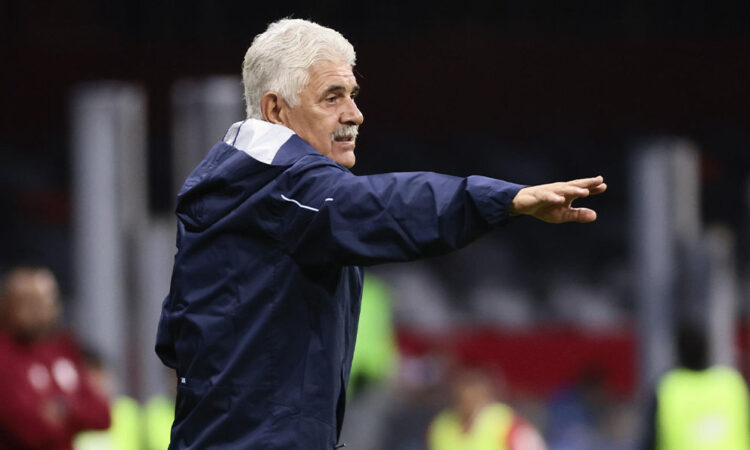 ¡Sin filtro! Tuca Ferretti se burla del América tras su eliminación en Concacaf