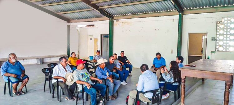 SEDENER atiende a comisarios ejidales de Emiliano Zapata, Pedro J. Méndez y Compuertas de Llera