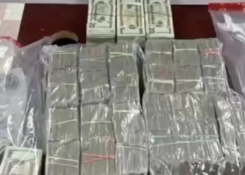 Autoridades de EU detienen a pareja de Tamaulipas con cerca de 200 mil dólares en cruce fronterizo