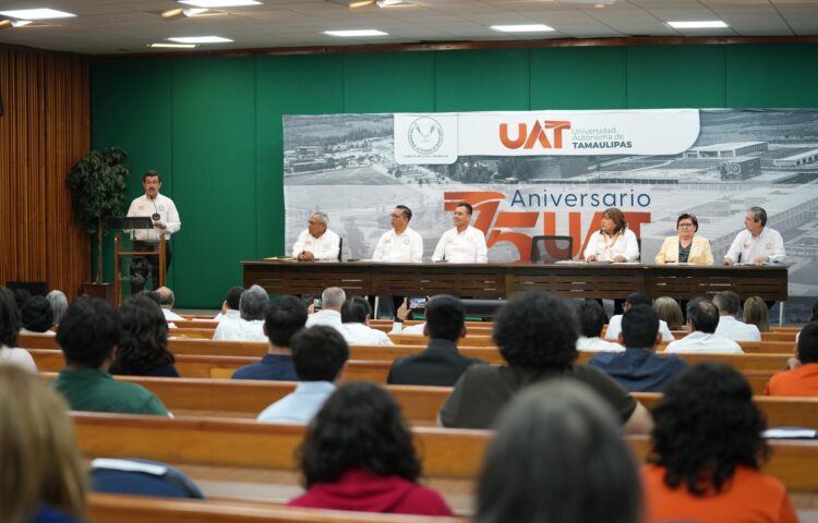Reconoce la UAT la excelencia académica de hijos de docentes