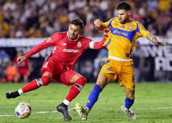 Toluca saca valioso empate 1-1 ante Tigres en la Sultana del Norte