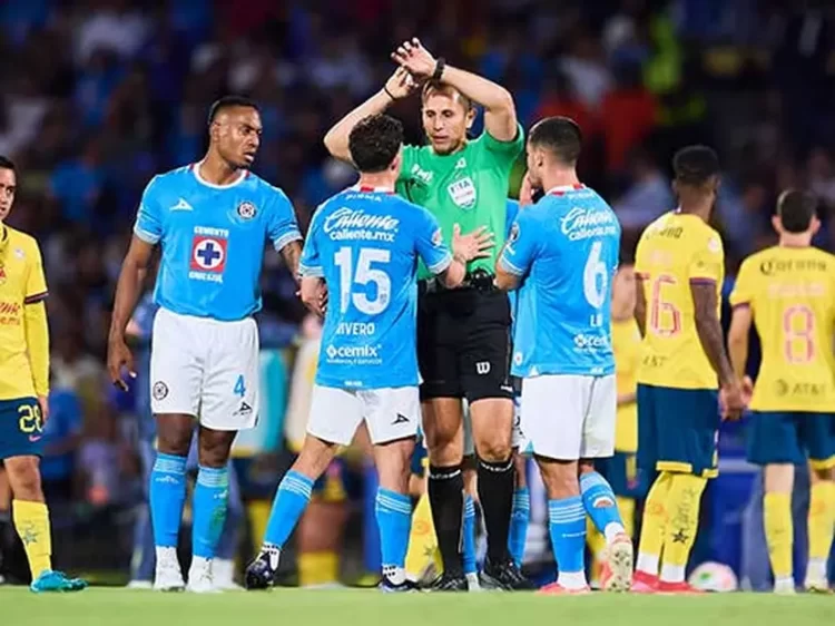 Cruz Azul derrota 1-0 al América en primer partido de la semifinal 
