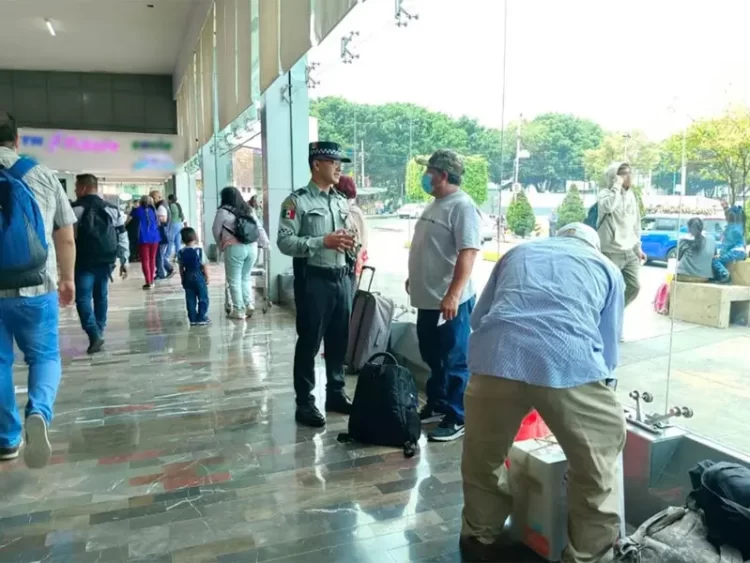 Vigilancia extrema llega a terminales de autobuses en CDMX con la GN