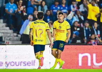 América derrota 2-1 a Cruz Azul (2-2 global) y va por el tetracampeonato ante Toluca