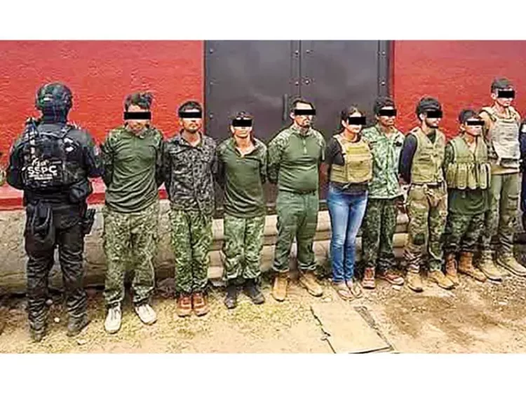 Propinan golpe al CJNG en Huitzontla, Michoacán; caen 9 y abaten a 12