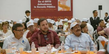 Fortalecen SET y SNTE lazos de cooperación y respeto mutuo