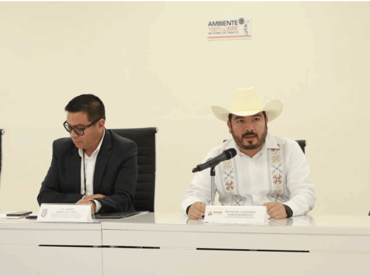 Alcalde de González pide respaldo del Congreso para llevar educación superior a su municipio