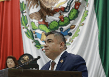 Plantean incorporar a la Constitución Local no a la reelección y rechazo al nepotismo electoral