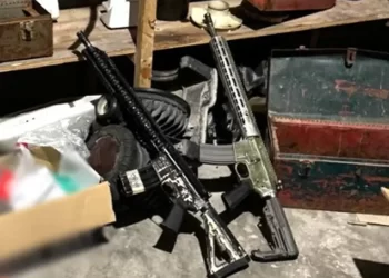 Armas, cartuchos y hasta lanchas asegura FGR en Abasolo, Tamaulipas