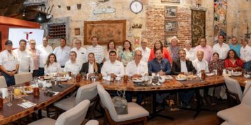 Formaremos mejores egresados de la educación pública en Tamaulipas: Valdez