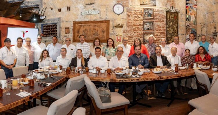 Formaremos mejores egresados de la educación pública en Tamaulipas: Valdez