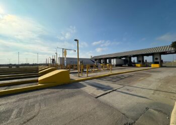 Avala Secretaría de Comunicaciones ampliación de 8 a 18 carriles del Puente Internacional Nuevo Laredo III