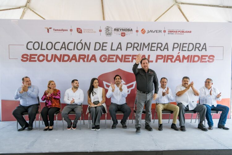Colocan primera piedra de nueva secundaria general en Reynosa, Tamaulipas