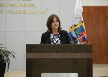 Restringirán teléfonos celulares en horario de clases en educación básica en Tamaulipas