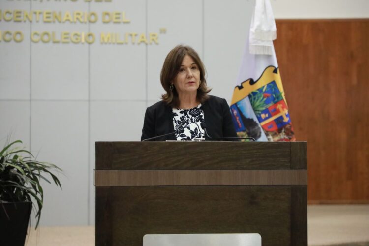 Restringirán teléfonos celulares en horario de clases en educación básica en Tamaulipas