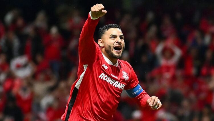Comanda Alexis Vega triunfo de Toluca 2-0 sobre América y levanta Copa número 11 de Liga MX