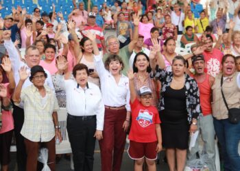 Entrega SEBIEN paquetes alimentarios en Tampico