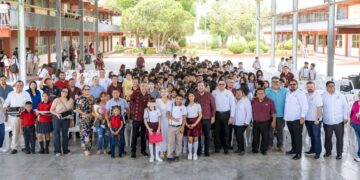 Entrega SET equipo tecnológico a primarias y telesecundarias en Reynosa