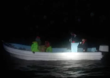 Atrapan a pescadores mexicanos capturando huachinango en Texas
