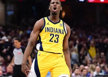 Pacers da primer paso ante Cavs en semifinales de NBA