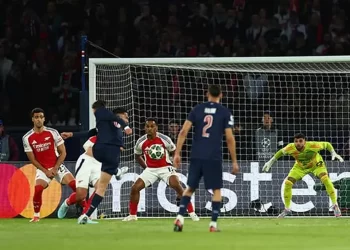 PSG de Francia derrota 3-1 al Arsenal de Inglaterra y va a final de Champions League