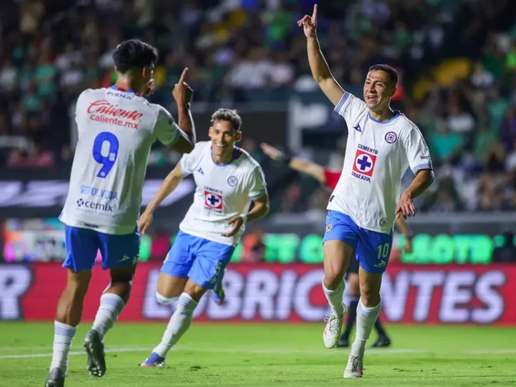 Cruz Azul vence 3-2 al León en partido de ida de cuartos de final
