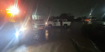 Intensas lluvias generan suspensión del tráfico en eje vial de Cd. Victoria