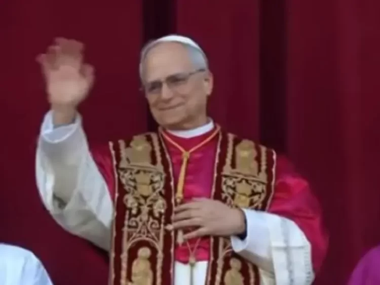 El Cardenal de EU Robert Prevost es el nuevo Papa de la Iglesia Católica; León XIV