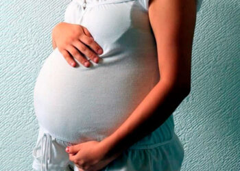 México reduce casi al 50% los embarazos adolescentes en una década