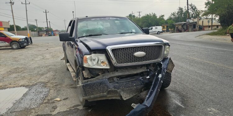 Tres heridos en accidente carretero