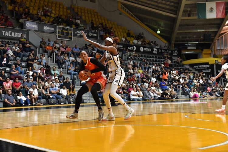 Correcaminos Femenil cae ante Panteras en un duelo intenso
